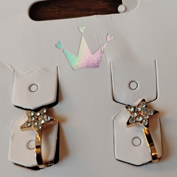 Jewelry - Clip On Earrings Unpierced Ears Gold Star Sparkly